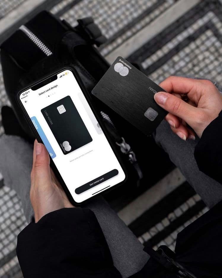 Axoss Bank instant card controls visual